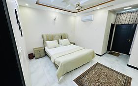 Kashee'S Lodges